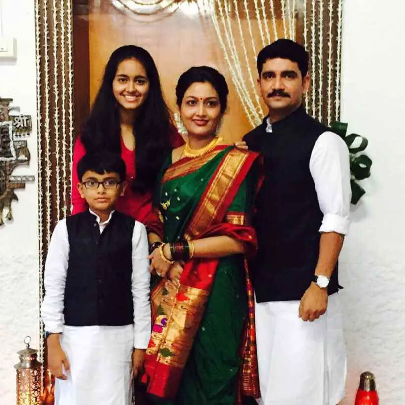 IPS Vishwas Nangare Patil family photo